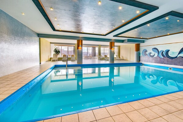 Pool - Chalet on Zettersfeld with Dolomite Views (Thurn/Lienz)