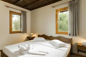 1 bedroom, travel crib, free WiFi - Gerakini Holiday Home with a Balcony (Gerakini)