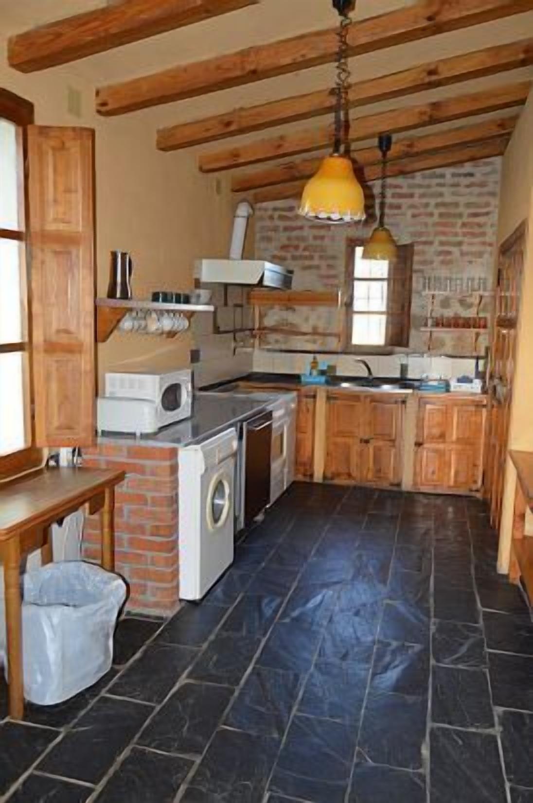 La Vallejera cottage for 12 people