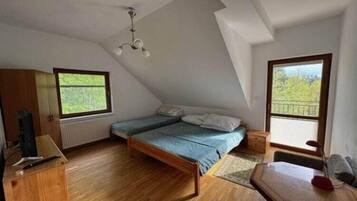 4 多间卧室、熨斗/熨衣板、旅行婴儿床、免费 WiFi