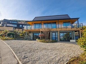 Exterior - World Class Views B| Magnificence comes to town (Queenstown)