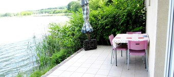 Cottage in Szczecin by Puszcza Bukowa Park