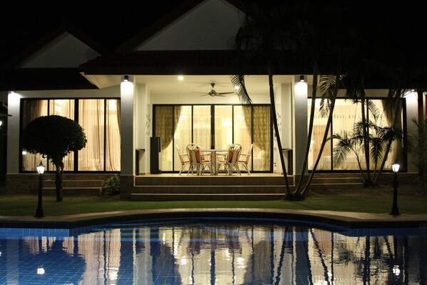 Alberca al aire libre 