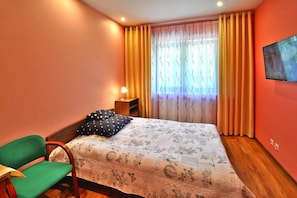6 bedrooms, free Internet