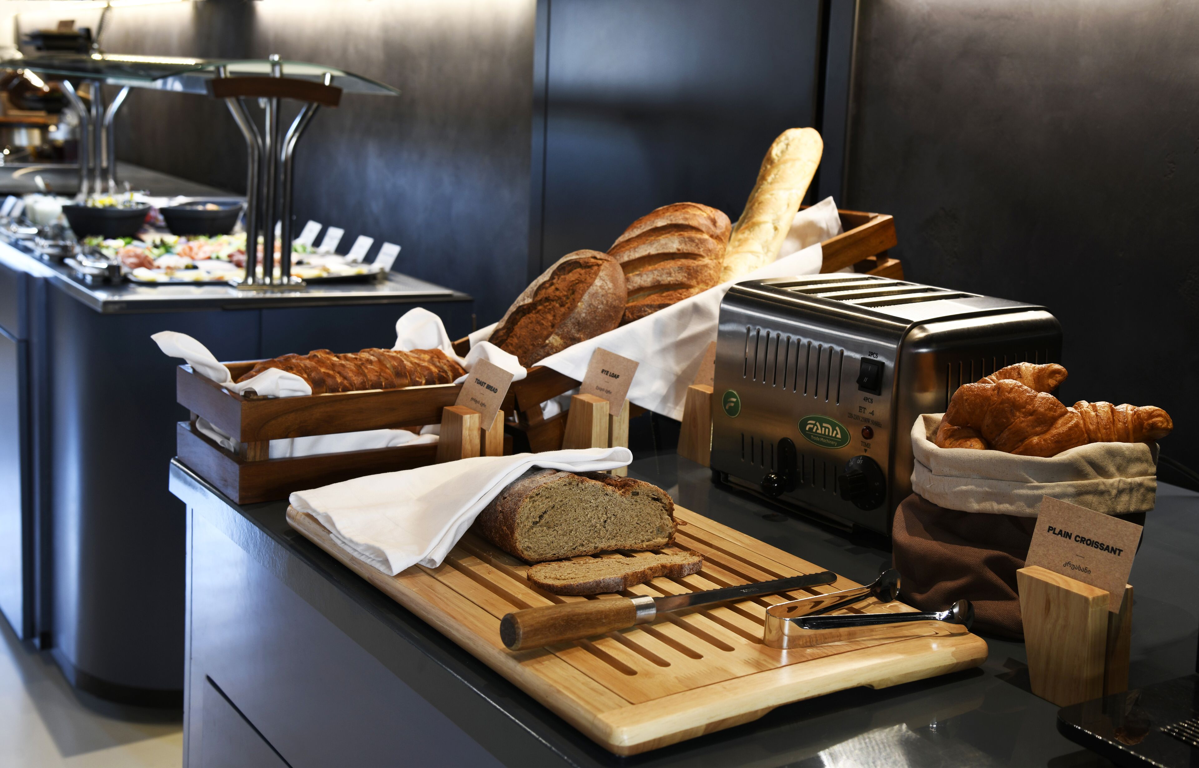 daily buffet breakfast (gel 35 per person)