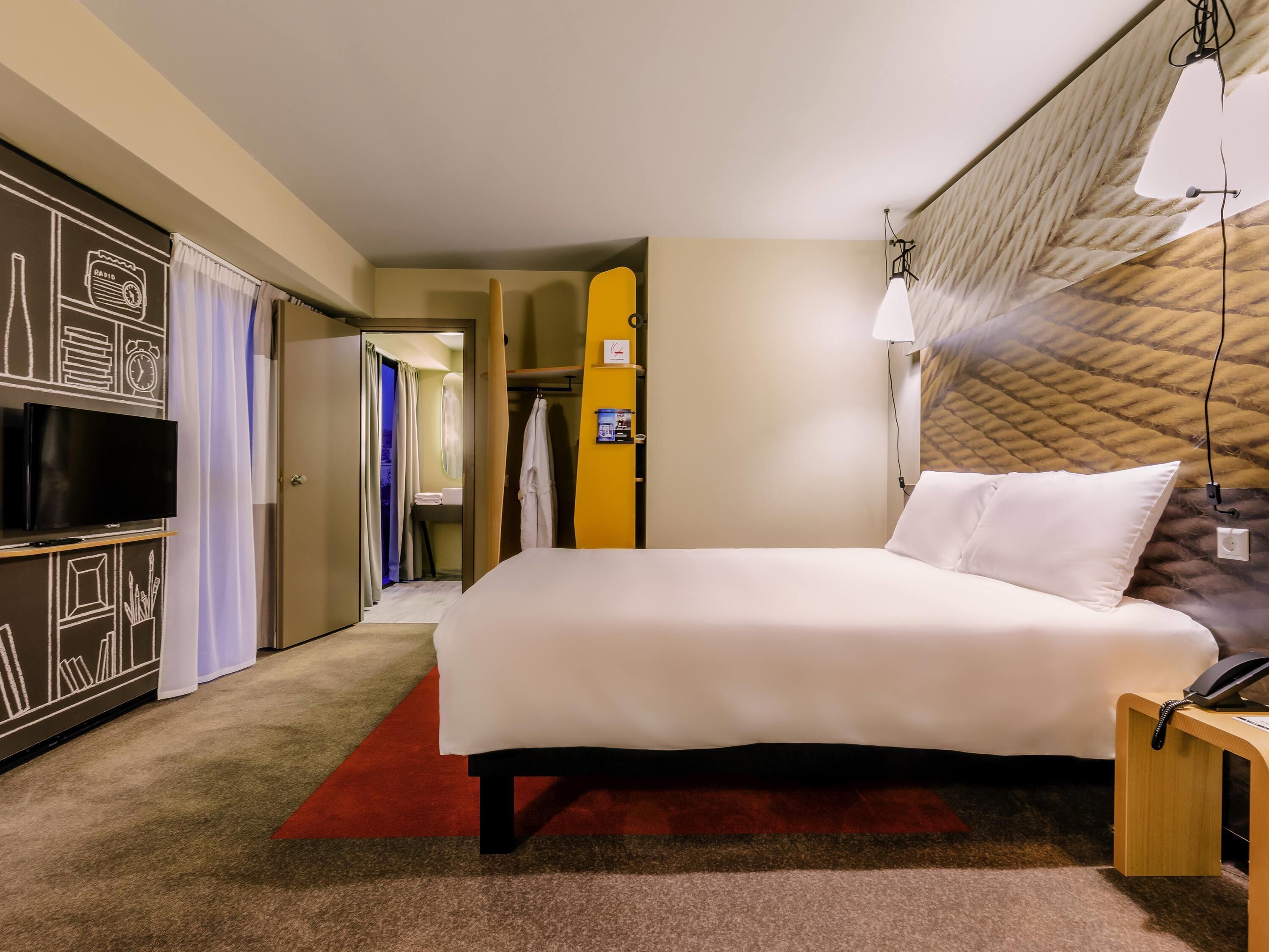 In-room safe, desk, blackout drapes, soundproofing