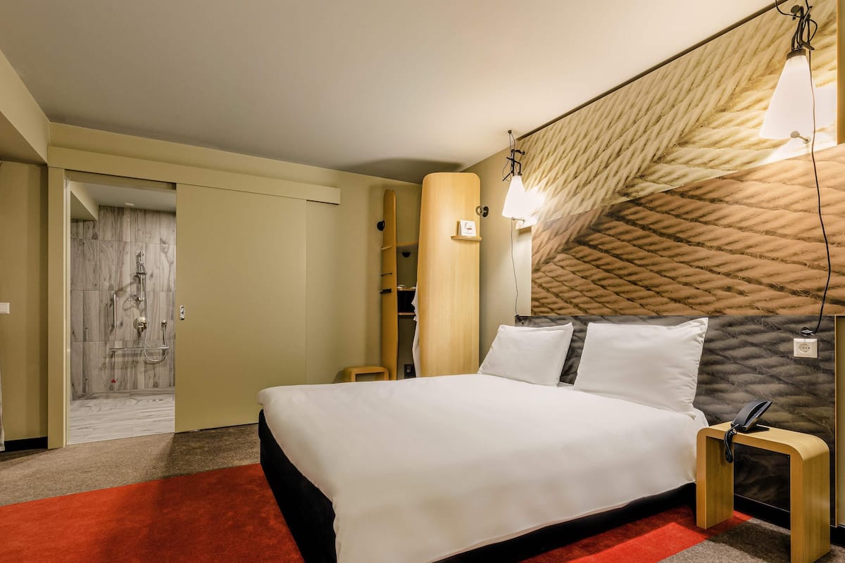 Superior Room, 1 Double Bed with Balcony | In-room safe, desk, blackout drapes, soundproofing