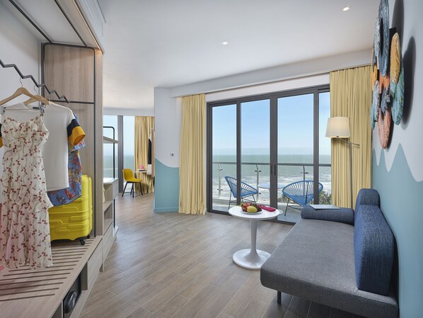 Ropa de cama de alta calidad y minibar 