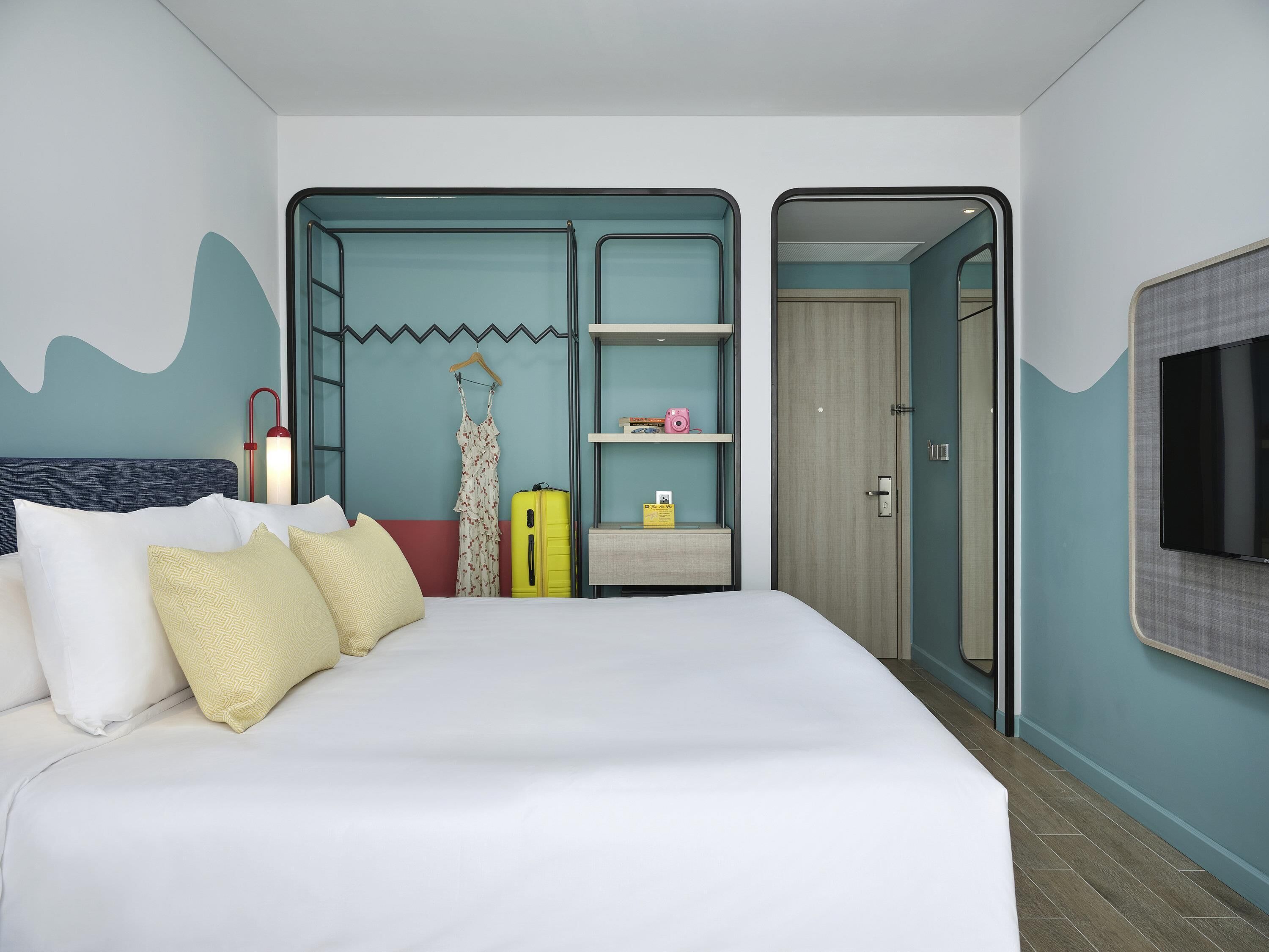 Premium bedding, minibar, in-room safe, desk