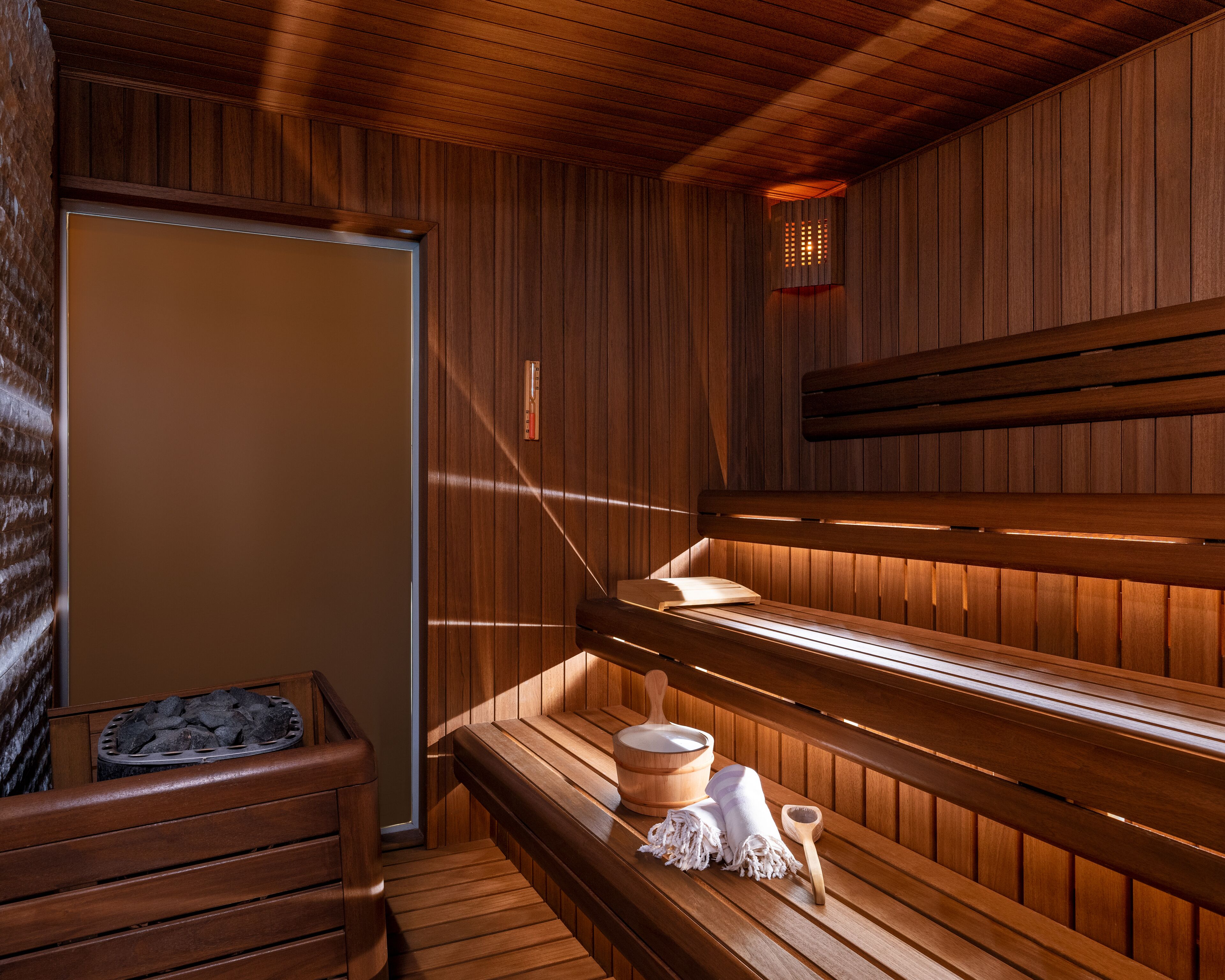 couples treatment room(s), sauna, steam room, turkish bath/hammam