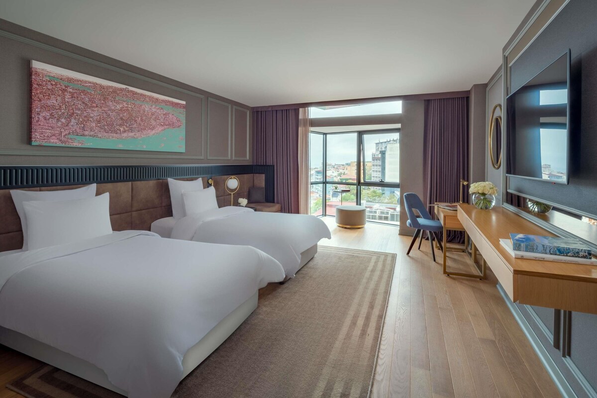 Luxury Room (Bosphorus View)