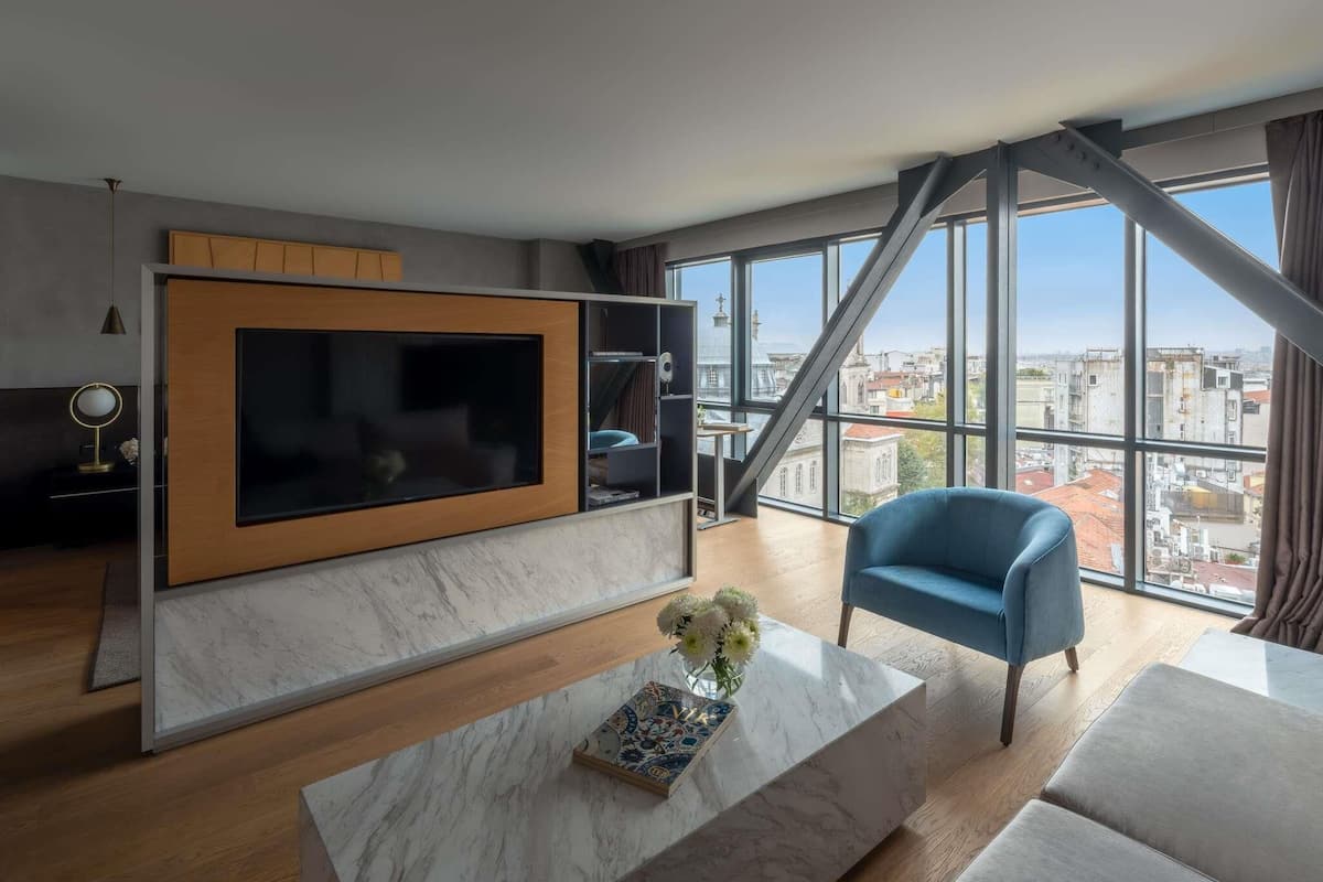 Signature Suite, 1 King Bed (Taksim Sq.View, Club Millesime Access) | Minibar, in-room safe, desk, laptop workspace