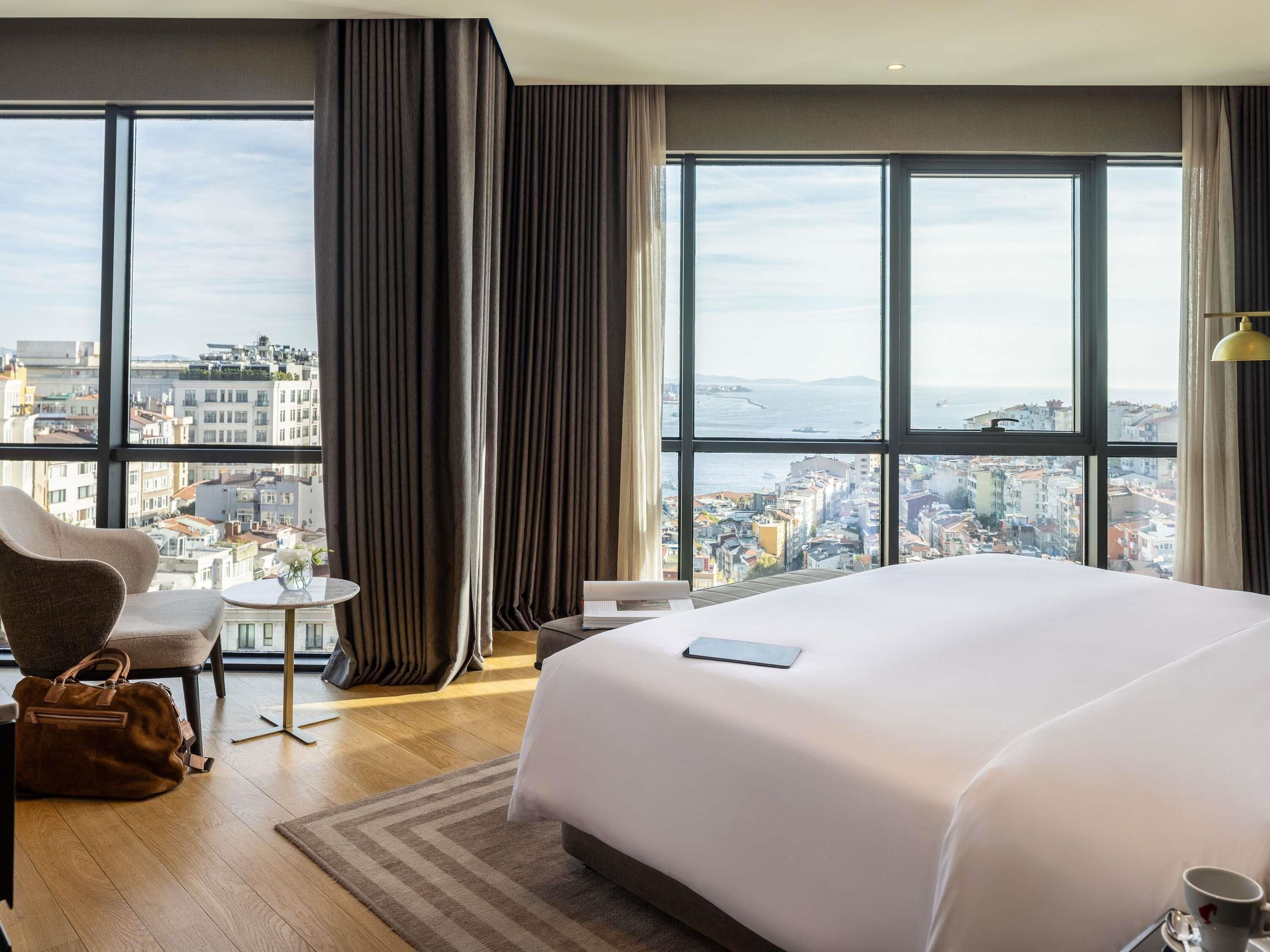 Luxury Room, King Bed, Bosphorus View | Minibar, in-room safe, desk, laptop workspace