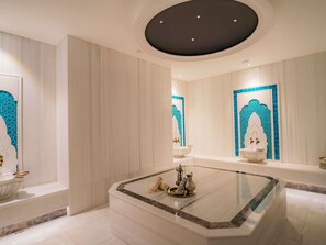 Couples treatment rooms, sauna, steam room, Turkish bath