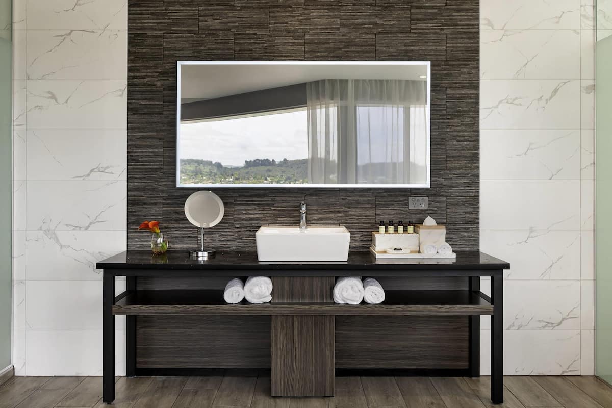 1 habitación, ropa de cama de alta calidad, edredón y minibar