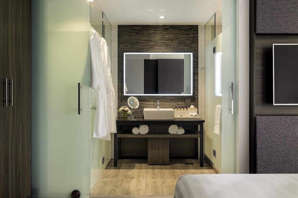 1 chambre, literie de qualité supérieure, couette en duvet d'oie