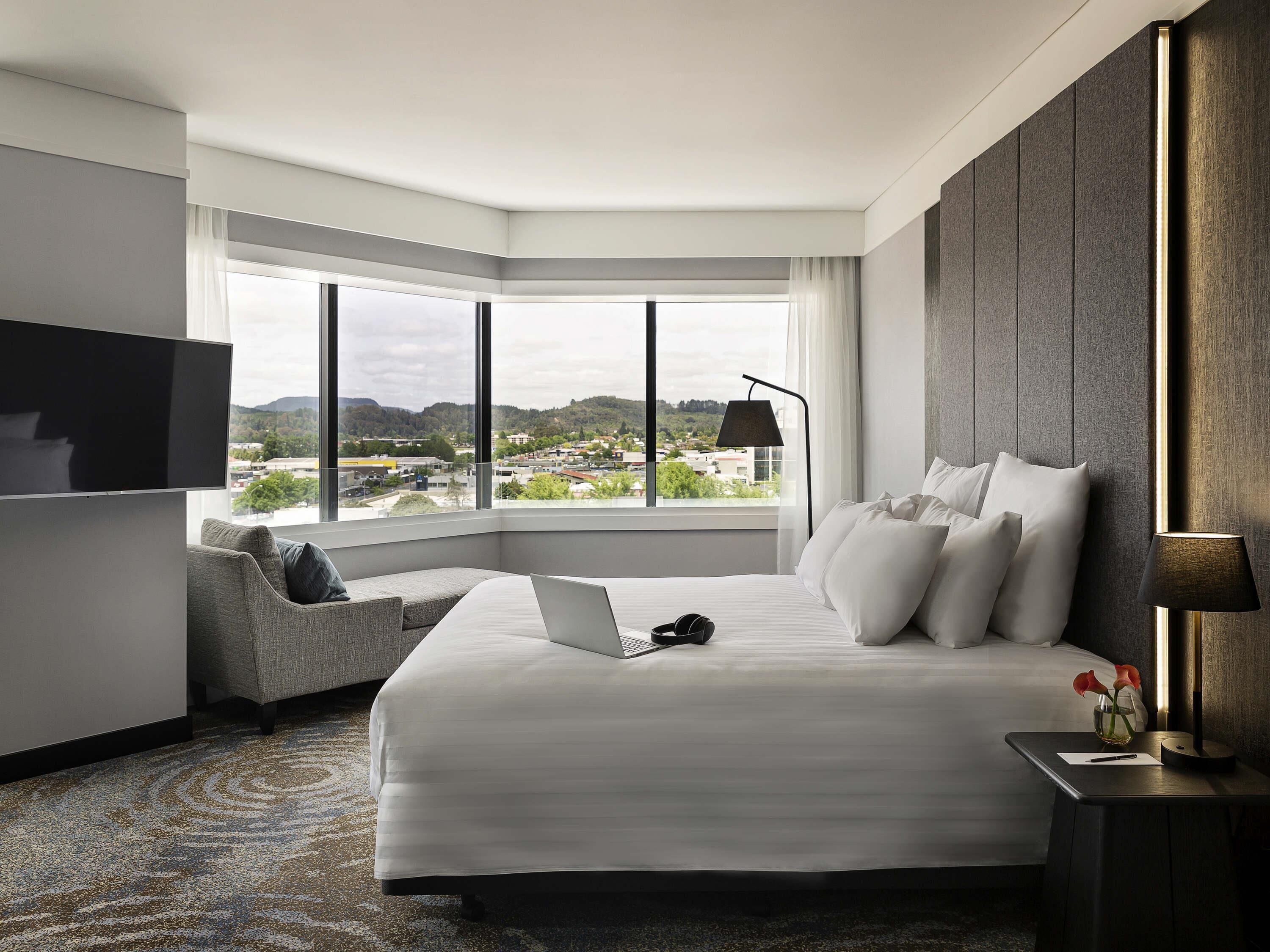 Premium bedding, down comforters, minibar, in-room safe