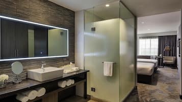 Premium bedding, down comforters, minibar, in-room safe