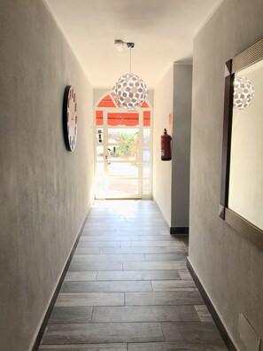 Interior detail - Pensión Cassandra (Arona)
