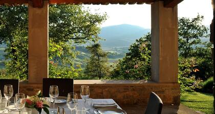 Apartment in Tuscany with Pool & Golf Access