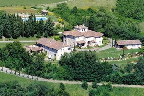 Außenseite Ferienhaus [Sommer]