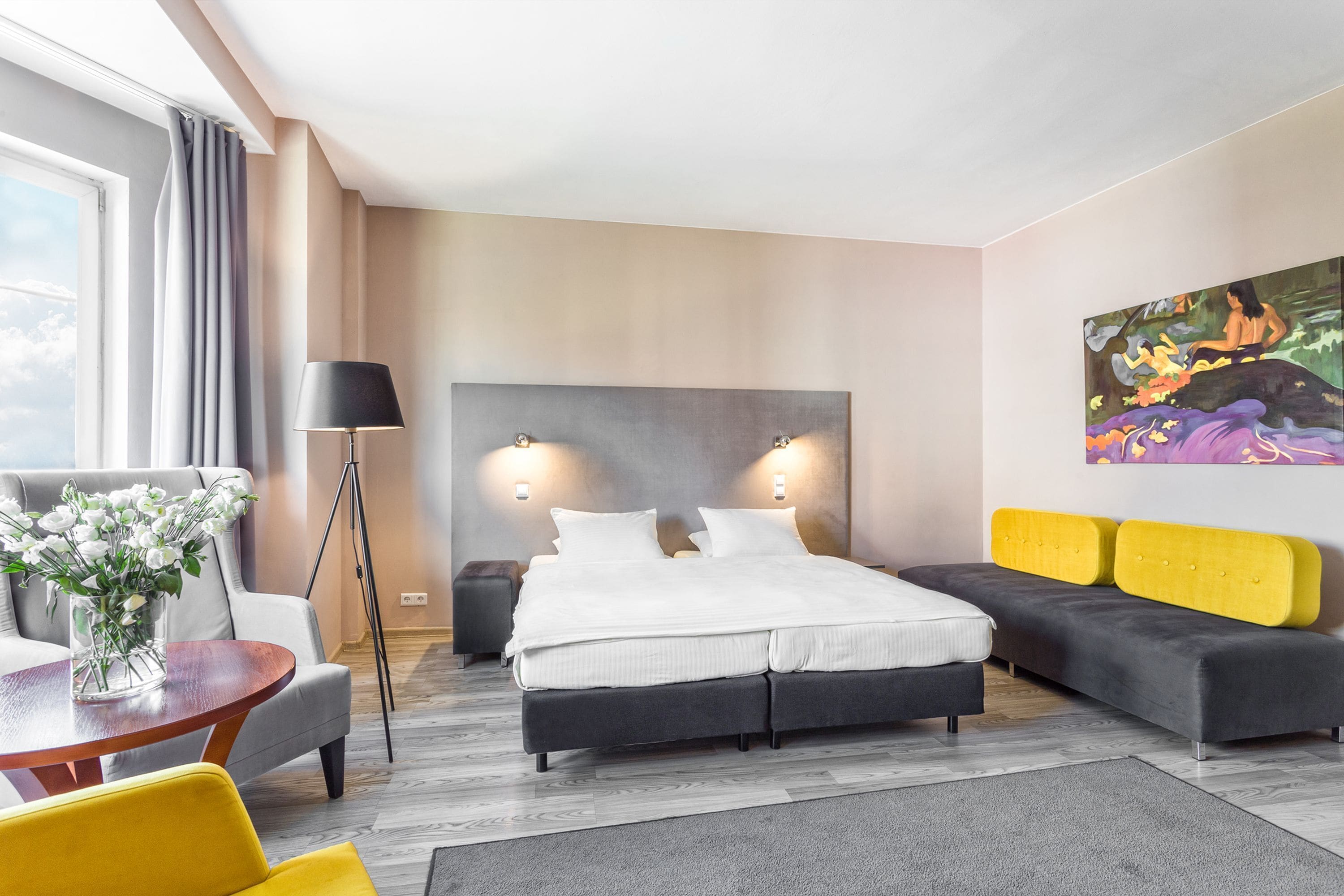 Pillowtop-Betten, Zimmersafe, Schreibtisch