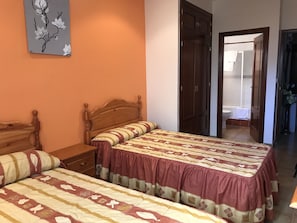 Double or Twin Room | Free WiFi, bed sheets