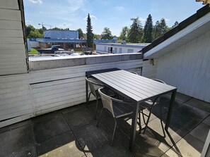 Apartamento superior, baño privado (5 Personen 4 Zimmer) | Vistas del balcón