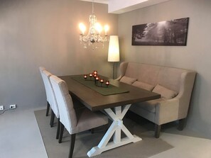 Apartment | In-room dining - Notodden Sentrum Apartment No 2 (Notodden)