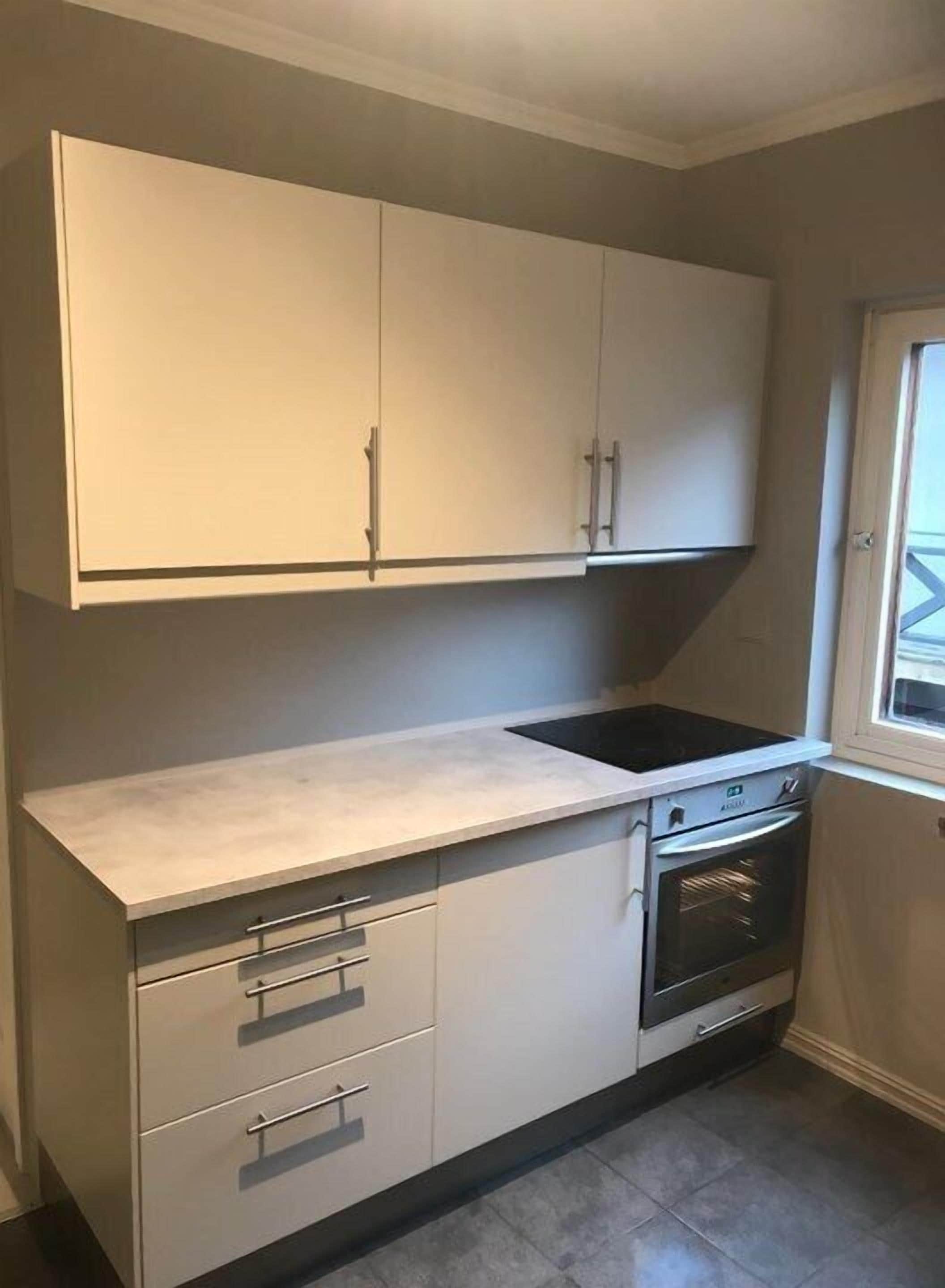Apartemen | Dapur pribadi | Lemari es besar, microwave, oven, dan kompor