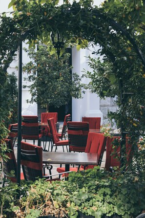 Garden - Hotel Central Park (Trebinje)