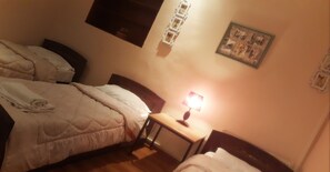 In-room safe, soundproofing, iron/ironing board, free WiFi