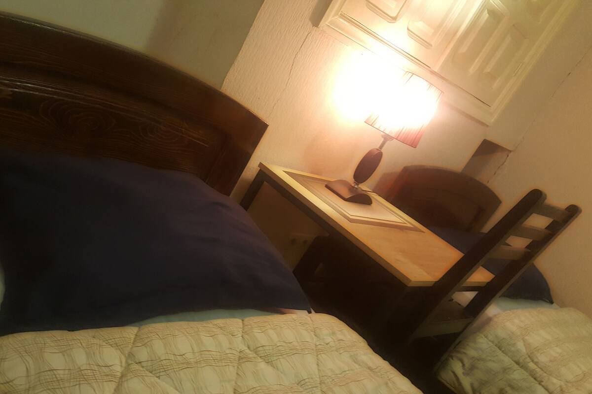 In-room safe, soundproofing, iron/ironing board, free WiFi