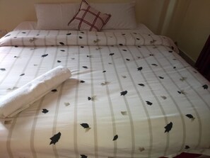 Apartment, 3 Bedrooms | Desk, blackout drapes, iron/ironing board, free WiFi - Memo's Homestay (Mlolongo)