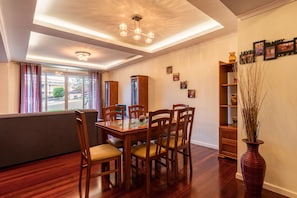 Dining - Casa Branca II (Funchal)