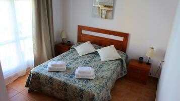 3 bedrooms, free WiFi, bed sheets