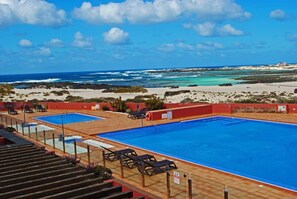 Outdoor pool - Beach Apartment Marfolin 06 El Cotillo (La Oliva)