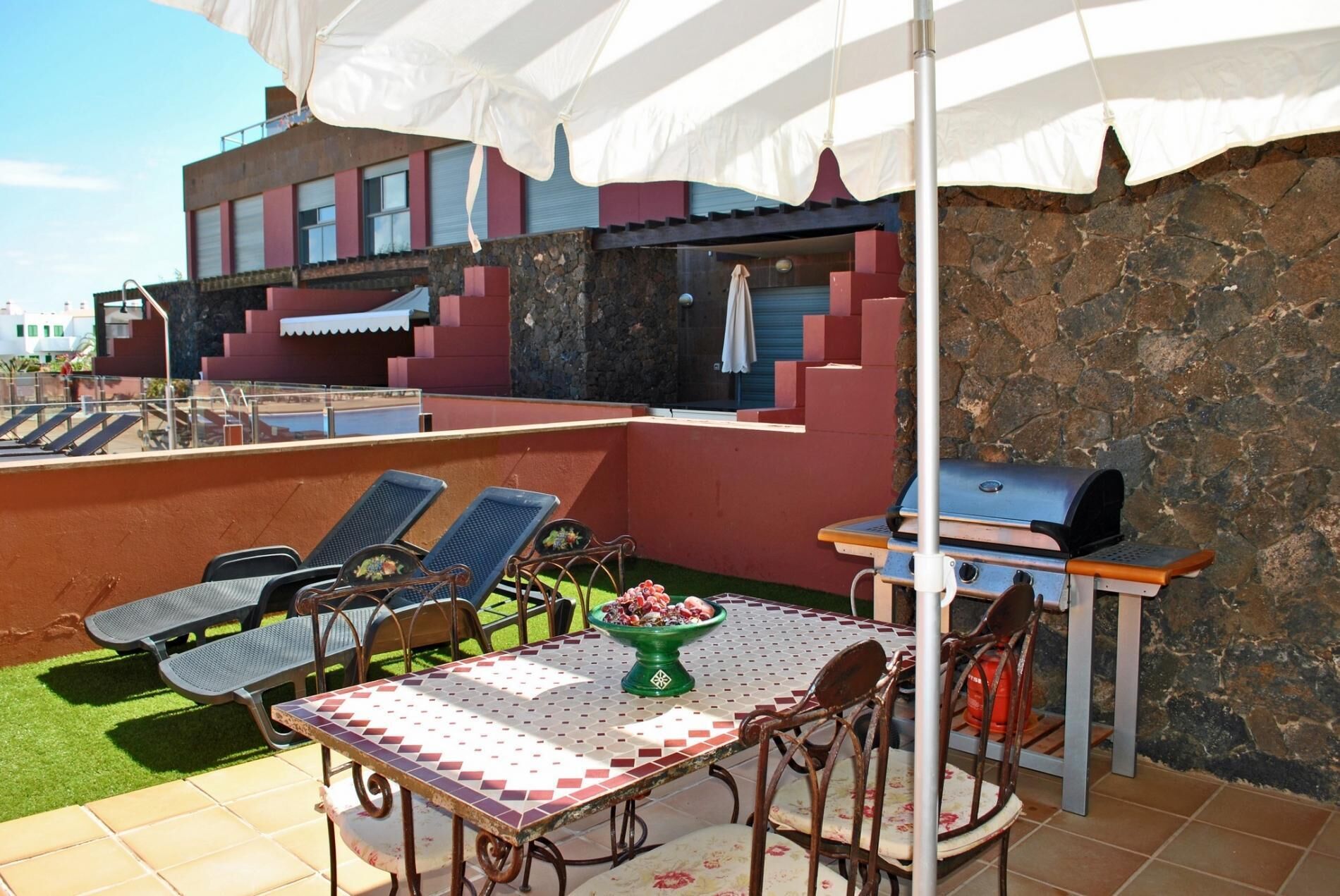 Apartemen (2 Bedrooms) | Balkon