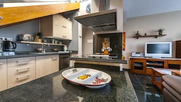Apartment (2 Bedrooms) | Private kitchen