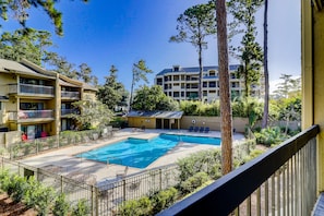 Pool - 1109 Harbour South - Perfect Island Retreat (Hilton Head Island)