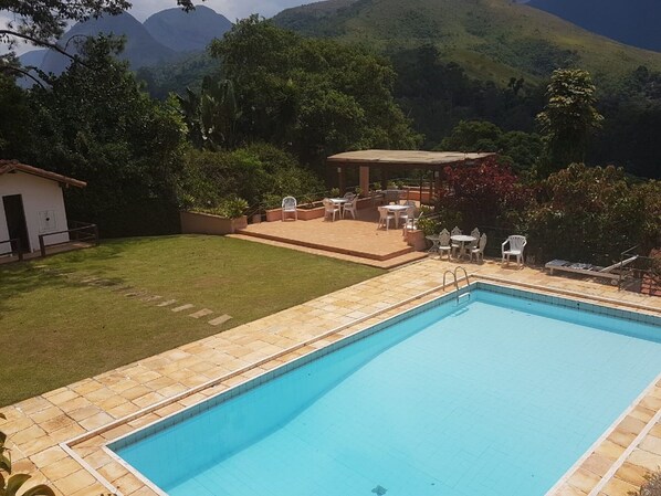 Alberca al aire libre