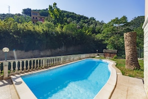 Piscine extérieure