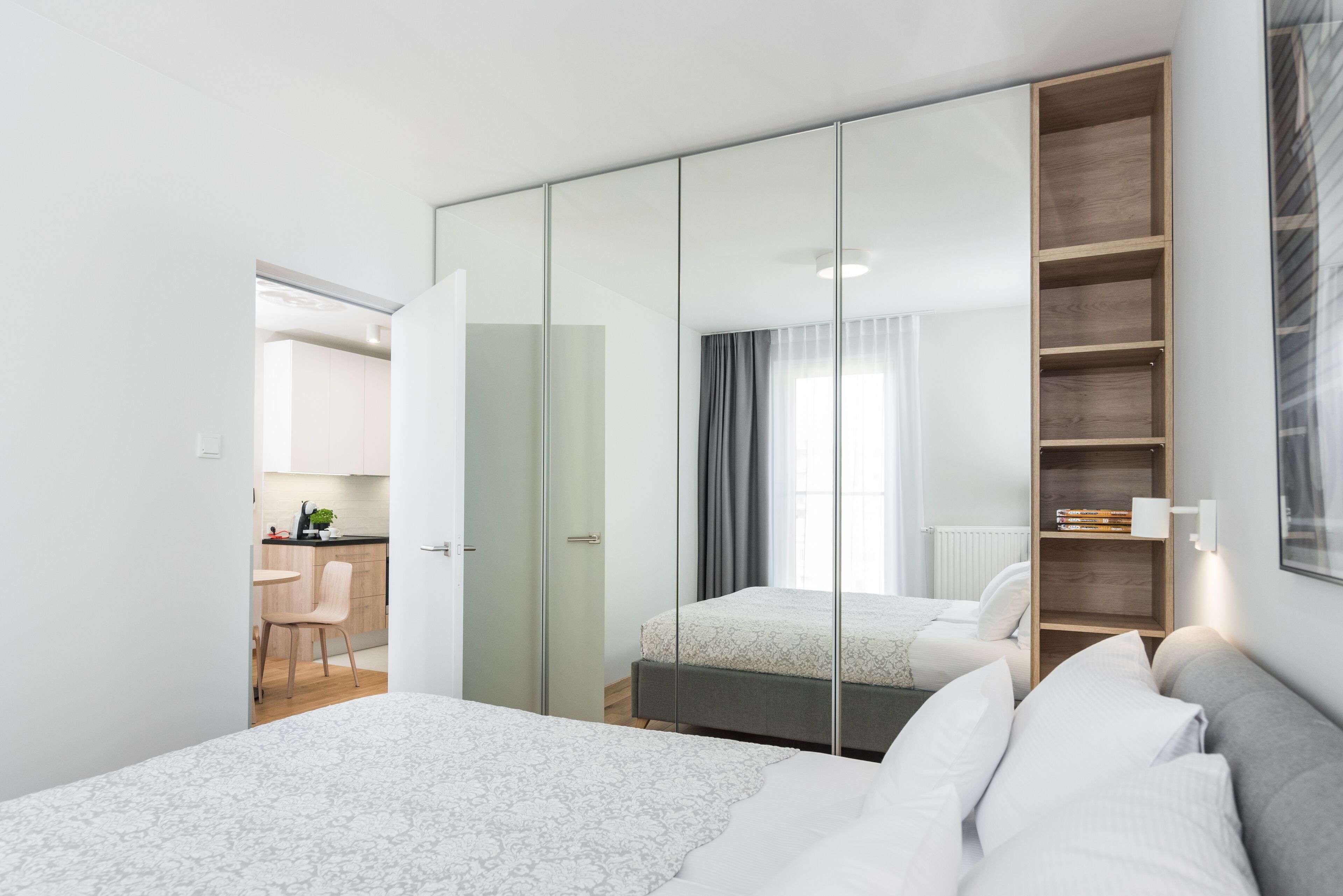 Apartamento luxo (Zablocie - 88) | Camas com colchões pillow-top, individualmente decorados