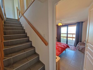 4 bedrooms, free WiFi