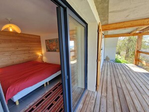 4 bedrooms, free WiFi