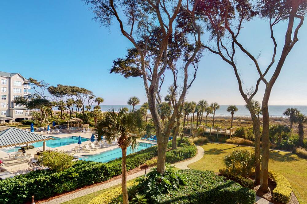 Beautifully Updated Two Bedroom Oceanfront Condo!