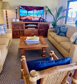Smart TV, DVD player, books, video library - FULL OCEAN VIEWS Poipu Beach House, LOVELY lanai and A/C (Koloa)