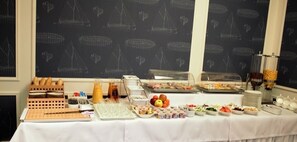 Daily buffet breakfast (PLN 39 per person) - Kasor (Strykow)