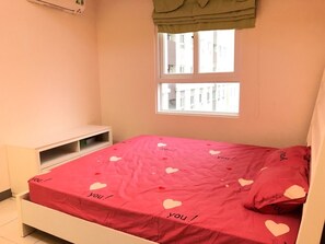 1 bedroom, in-room safe, iron/ironing board, WiFi