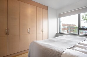 1 Schlafzimmer, Bügeleisen/Bügelbrett, Reisekinderbett, kostenloses WLAN